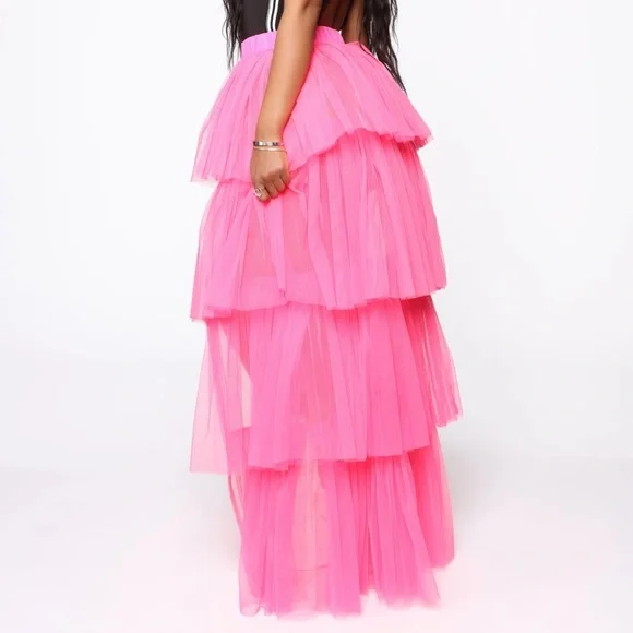 NWT FASHION NOVA PINK Tulle Belt Oh So Winded Skirt SIZE MEDIUM NEW with tag
